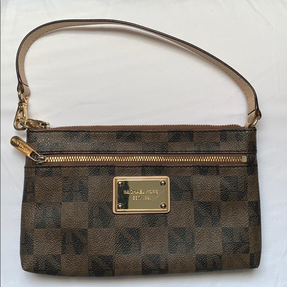 Michael Kors Jet Set Large Wristlet